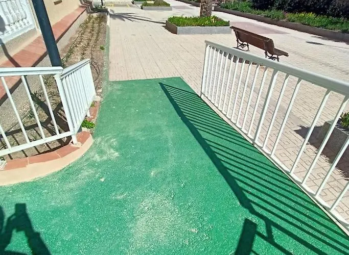 Arena Blanca, La Manga, Km 8, 5 *